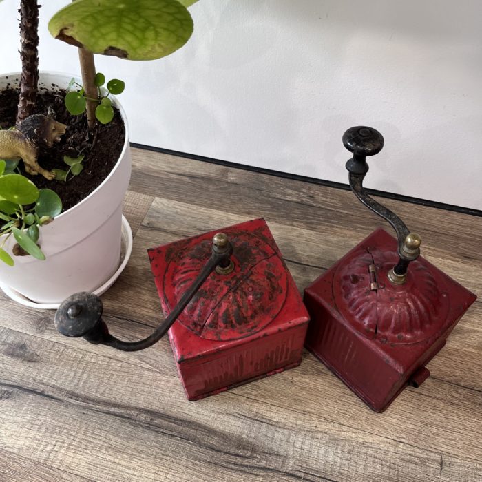 moulin cafe poivre metal rouge decoration vintage brocante ligne clemence