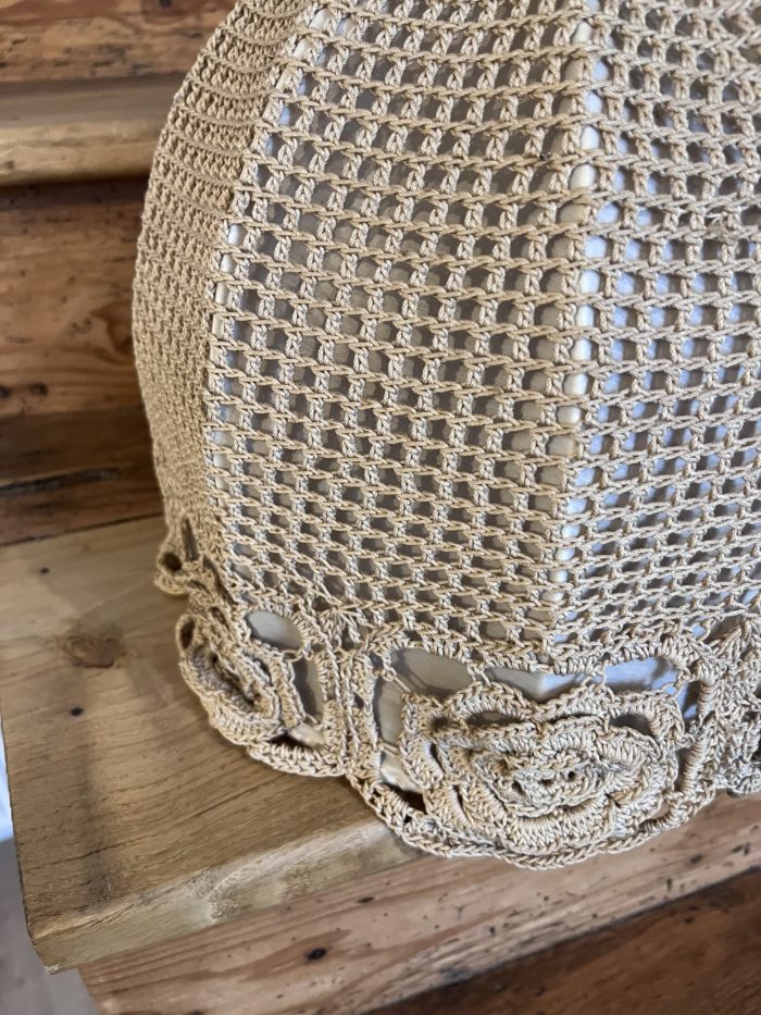 suspension crochet beige vintage décoration brocante en ligne clemence pau