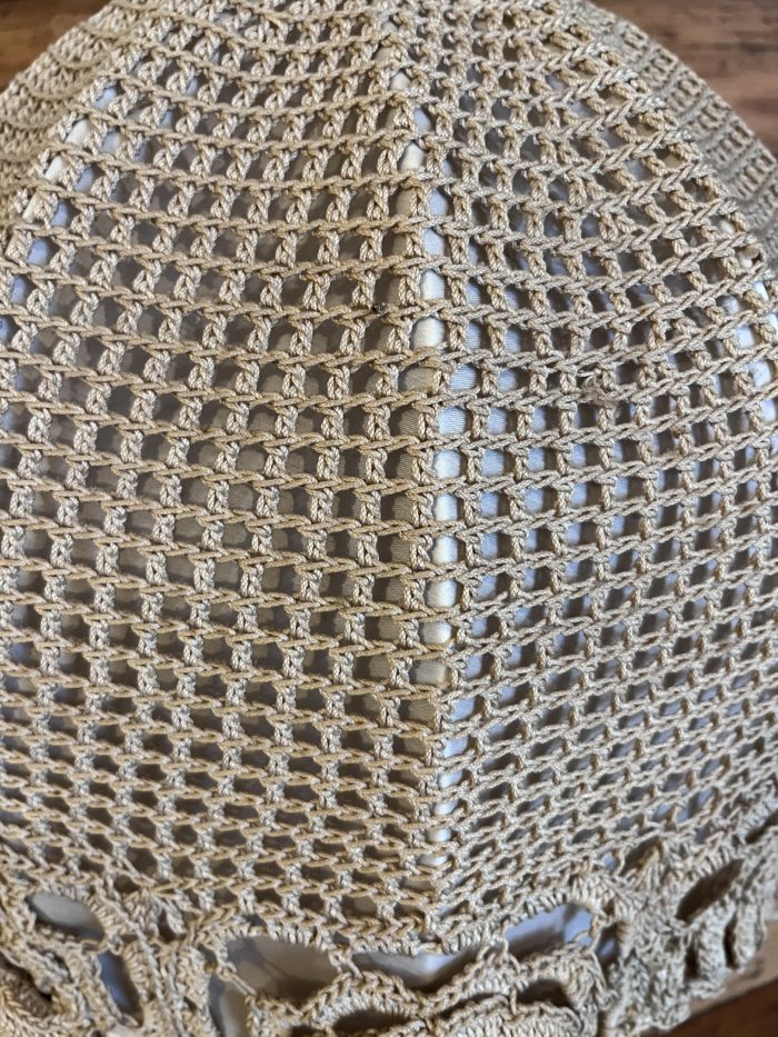 suspension crochet beige vintage décoration brocante en ligne clemence pau