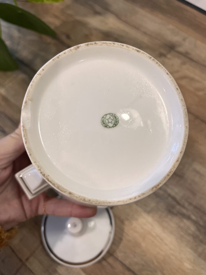 Pot à sucre en porcelaine blanche et liseré argenté – Image 7